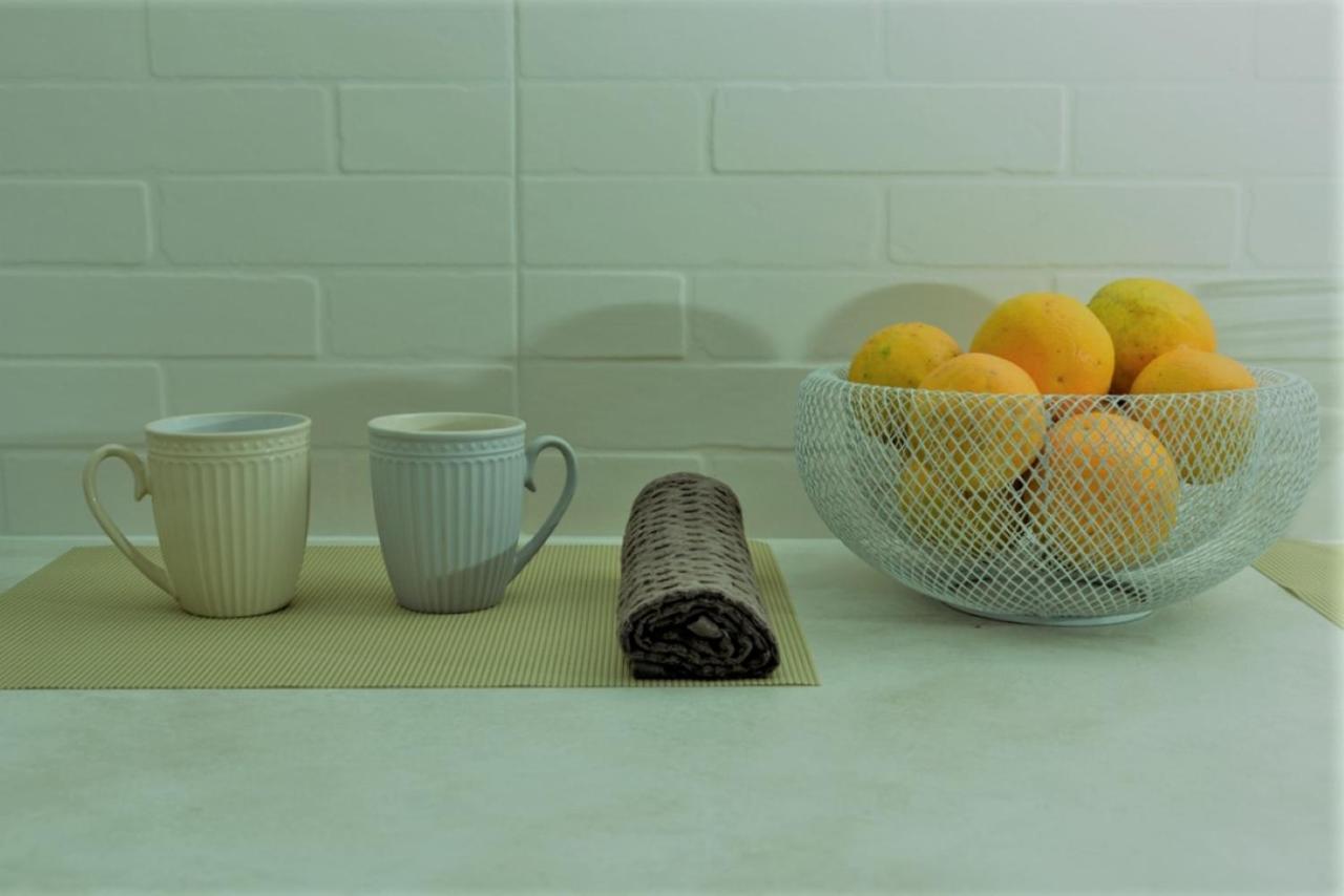 Theasis Athens Bed & Breakfast Bagian luar foto
