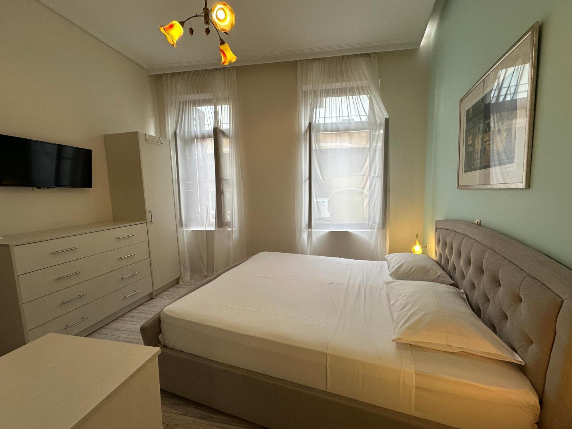 Theasis Athens Bed & Breakfast Bagian luar foto